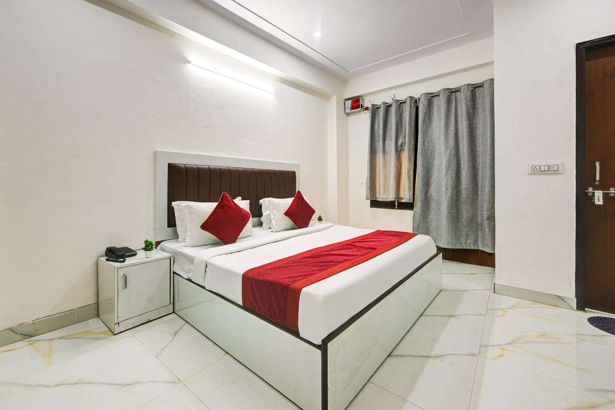 Hotel Krishna Tower Delhi  Exterior photo